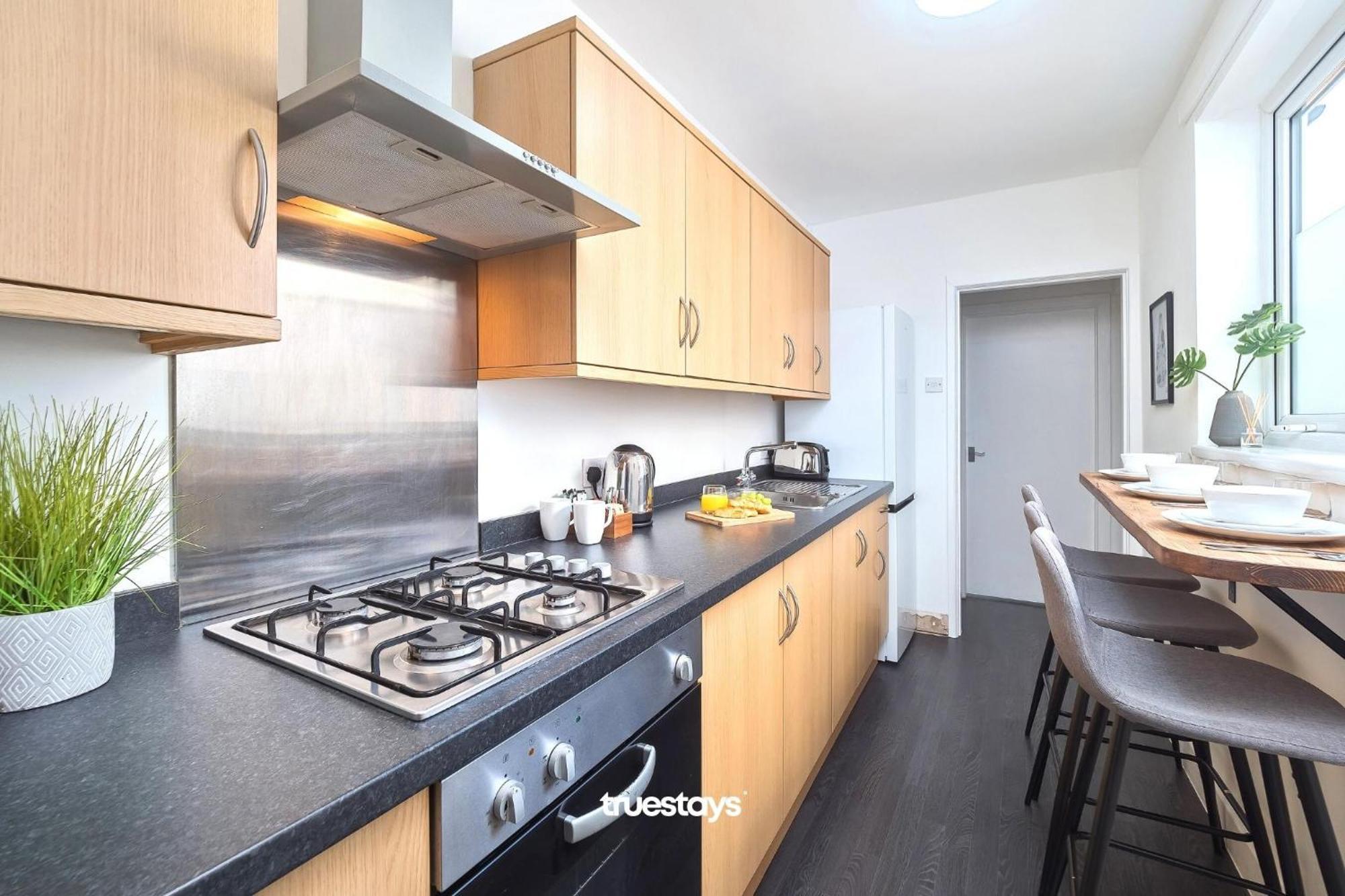 Penkhull House By Truestays - 4 Bedroom House In Stoke-On-Trent Kültér fotó